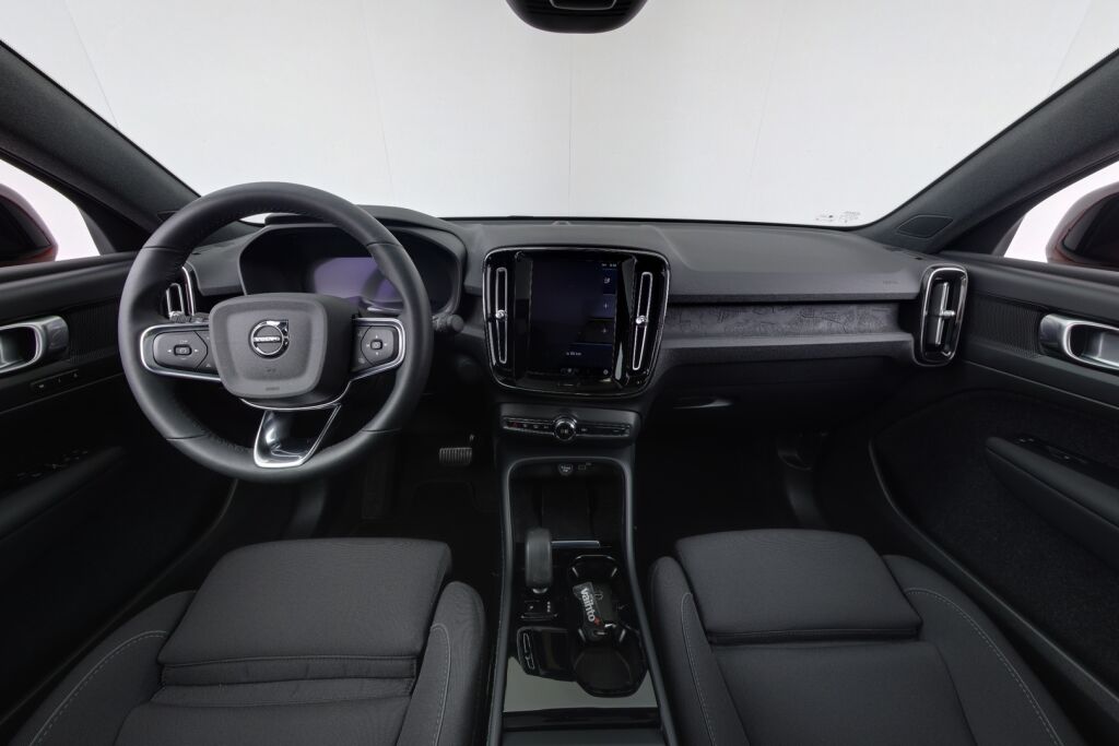 Volvo C40 2022 Recharge Single Plus aut / Lämpöpumppu / Pilot assist / Panorama / BLIS