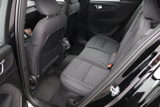 Volvo XC40 2024 Recharge Single Core aut / Tehdastakuu / Suomiauto / Led-ajovalot / Keyless / Sähköluukku / Lämpöpumppu / Carplay /
