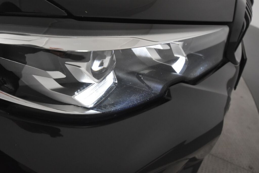 BMW 330 2021 G21 Touring 330e xDrive Business M Sport / Panoraama / Harman/kardon / 360 kamera / Vetokoukku / Muistipenkki