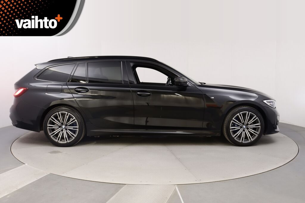 BMW 330 2021 G21 Touring 330e xDrive Business M Sport / Panoraama / Harman/kardon / 360 kamera / Vetokoukku / Muistipenkki