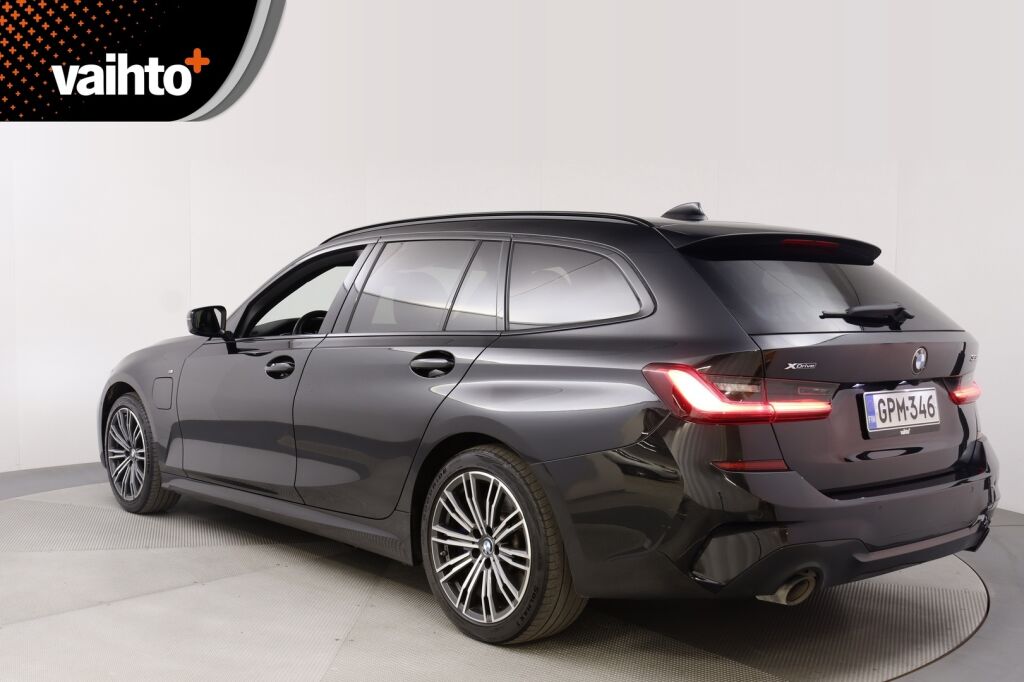 BMW 330 2021 G21 Touring 330e xDrive Business M Sport / Panoraama / Harman/kardon / 360 kamera / Vetokoukku / Muistipenkki