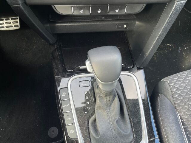 Kia Ceed 2023 1,6 GDI Plug-In Hybrid Business Premium SW DCT / Adapt. cruise / Vetokoukku / Navigointi / Webasto