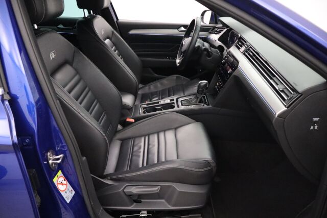 Volkswagen Passat 2021 Sedan R-Line 1,5 TSI EVO 110 kW DSG-automaatti / Facelift / Suomiauto / Webasto / Koukku / ACC / Matrix / Digimittari - RAHOITUS TÄHÄN AUTOON VAIN 3.99% - 