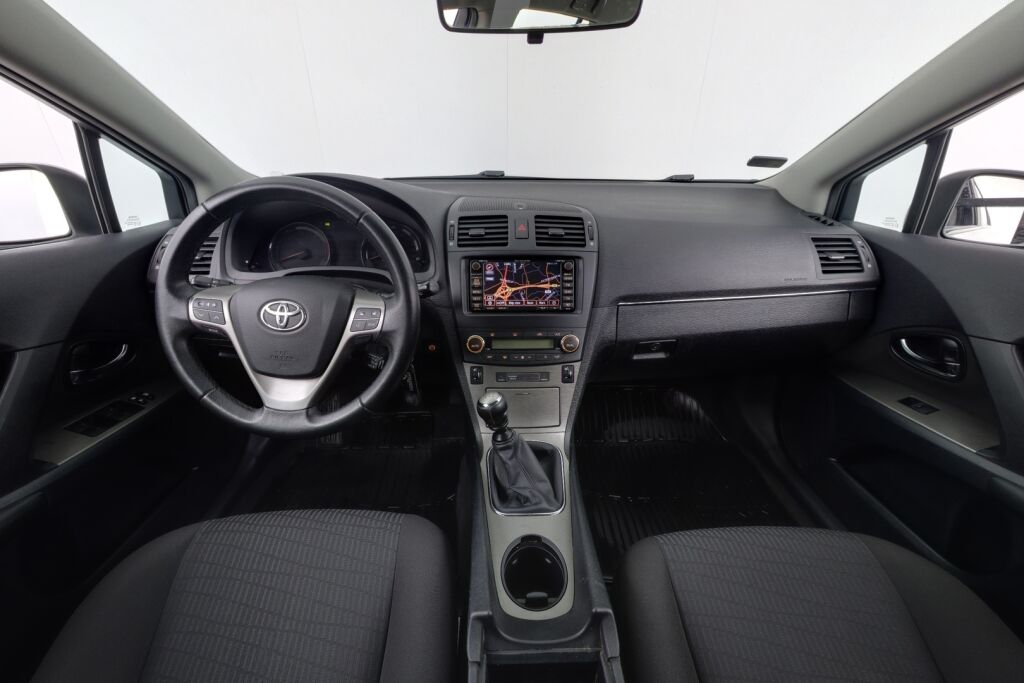 Toyota Avensis 2009 2,0 D-4D DPF Linea Sol Wagon / Vähän ajettu / Navi / Vetokoukku /