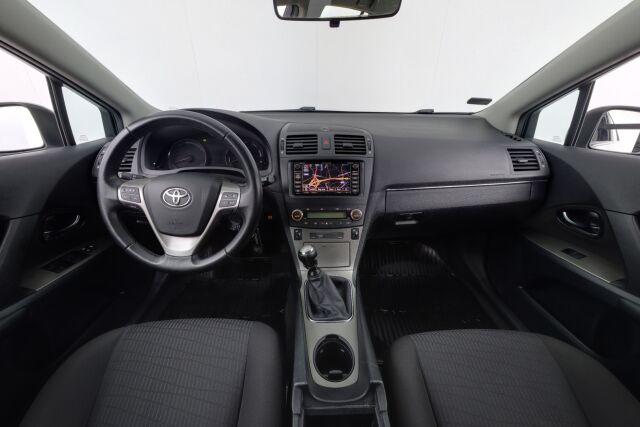 Toyota Avensis 2009 2,0 D-4D DPF Linea Sol Wagon / Vähän ajettu / Navi / Vetokoukku /