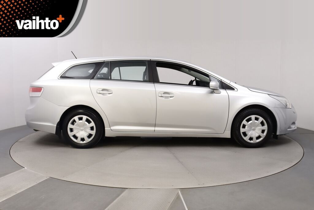 Toyota Avensis 2009 2,0 D-4D DPF Linea Sol Wagon / Vähän ajettu / Navi / Vetokoukku /