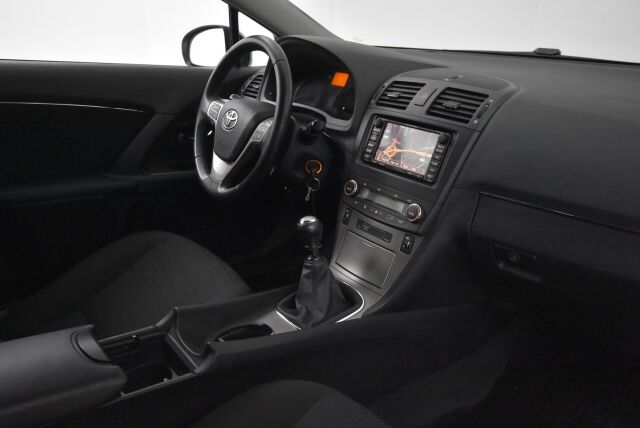Toyota Avensis 2009 2,0 D-4D DPF Linea Sol Wagon / Vähän ajettu / Navi / Vetokoukku /