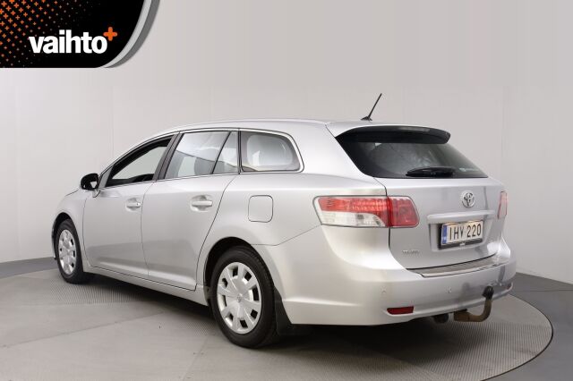Toyota Avensis 2009 2,0 D-4D DPF Linea Sol Wagon / Vähän ajettu / Navi / Vetokoukku /