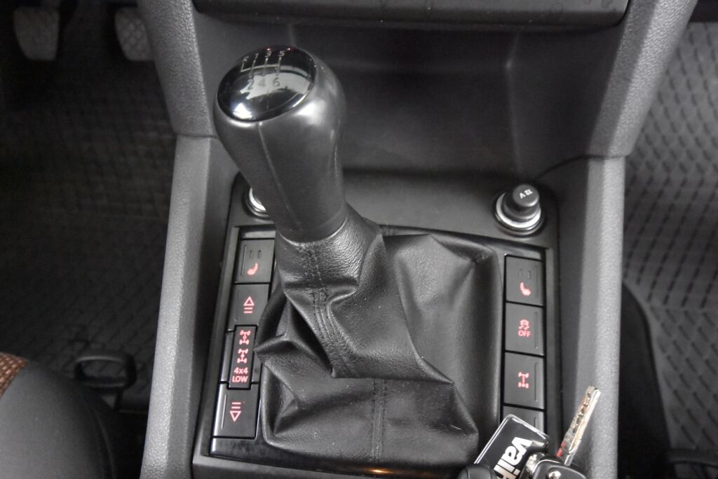 Volkswagen Amarok 2011 DC Trendline 2,0 TDI 120kW 4MOTION OFFROAD / Webasto/Koukku