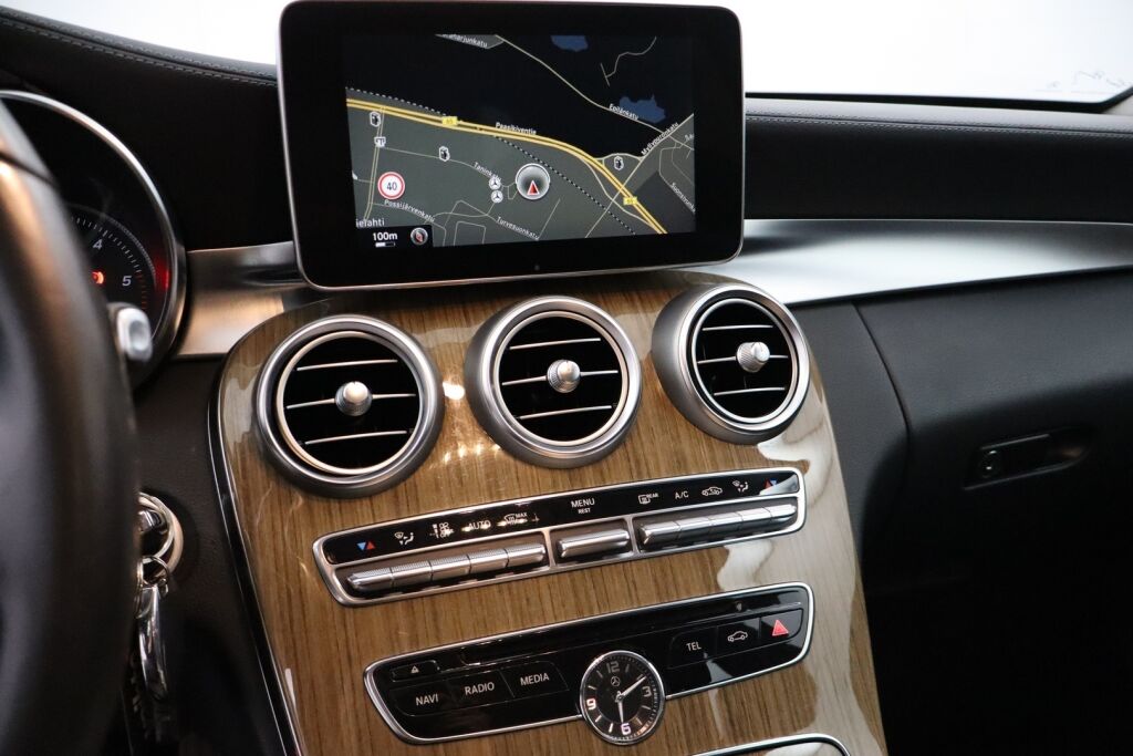 Mercedes-Benz C 2014 220 BlueTec A Premium Business / 1.omistaja! / LED ILS / Navi / Pysäköintitutkat / Lohko / - RAHOITUS TÄHÄN AUTOON VAIN 3.99% - 