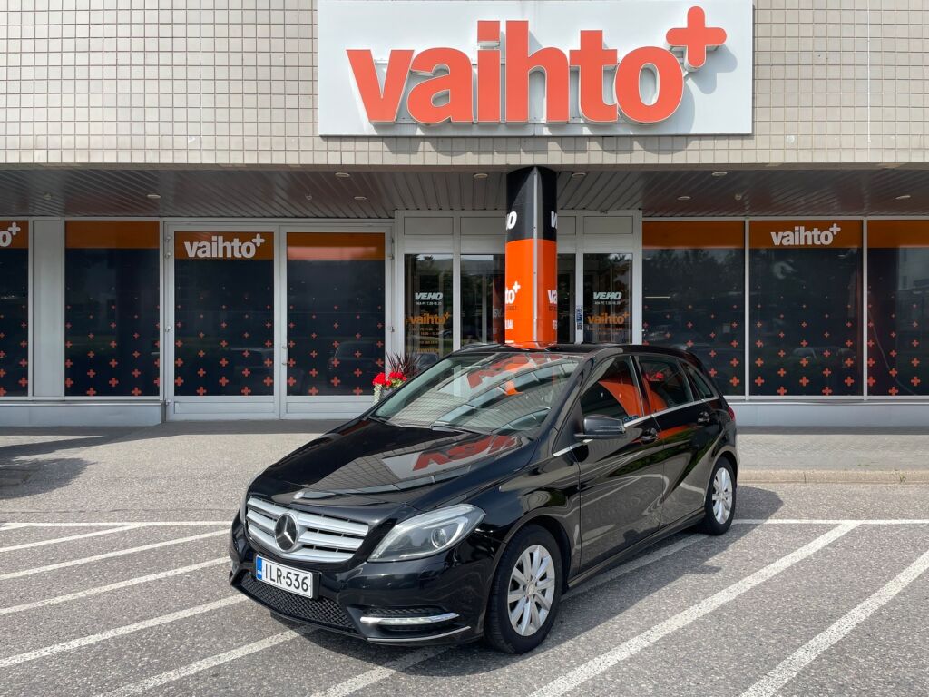 Mercedes-Benz B 2014 180 BE Premium Business / Bixenon / Peruutuskamera / Lohkolämmitin / Suomiauto
