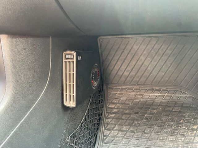 Mercedes-Benz B 2014 180 BE Premium Business / Bixenon / Peruutuskamera / Lohkolämmitin / Suomiauto