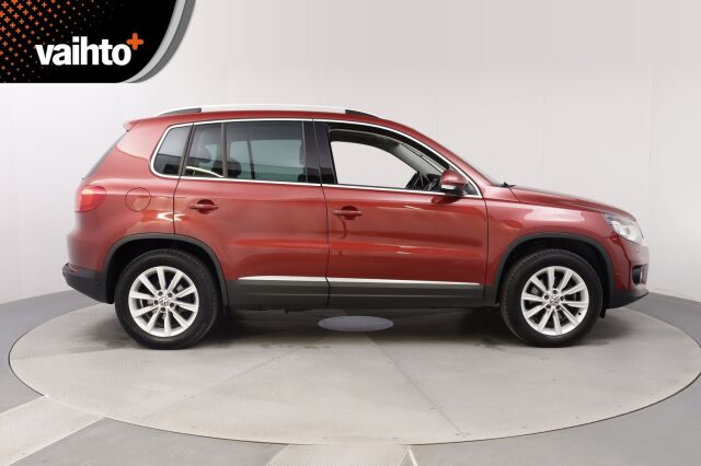 Volkswagen Tiguan 2015 Sport & Style 2,0 TDI 103 kW (140 hv) BlueMotion Technology 4MOTION DSG-aut / Webasto / Koukku/ Luxury/ Exclusive
