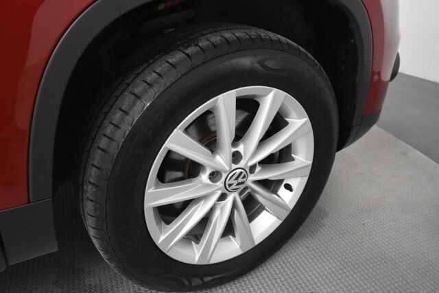 Volkswagen Tiguan 2015 Sport & Style 2,0 TDI 103 kW (140 hv) BlueMotion Technology 4MOTION DSG-aut / Webasto / Koukku/ Luxury/ Exclusive