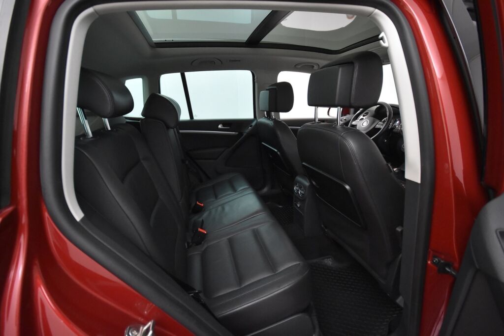 Volkswagen Tiguan 2015 Sport & Style 2,0 TDI 103 kW (140 hv) BlueMotion Technology 4MOTION DSG-aut / Webasto / Koukku/ Luxury/ Exclusive