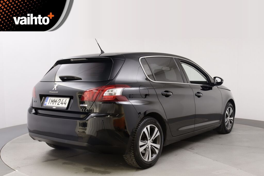 Peugeot 308 2016 Allure Edition PureTech 130 / Lohkolämmitin + sisäpistoke / Vakionopeudensäädin / Kahdet renkaat / Juuri huollettu