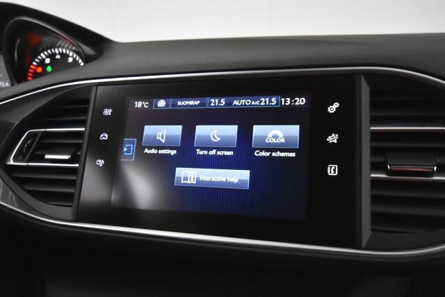 Peugeot 308 2016 Allure Edition PureTech 130 / Lohkolämmitin + sisäpistoke / Vakionopeudensäädin / Kahdet renkaat / Juuri huollettu