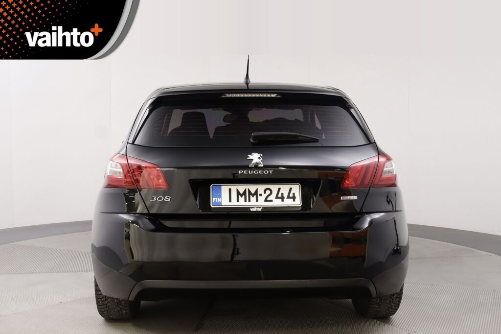Peugeot 308 2016 Allure Edition PureTech 130 / Lohkolämmitin + sisäpistoke / Vakionopeudensäädin / Kahdet renkaat / Juuri huollettu