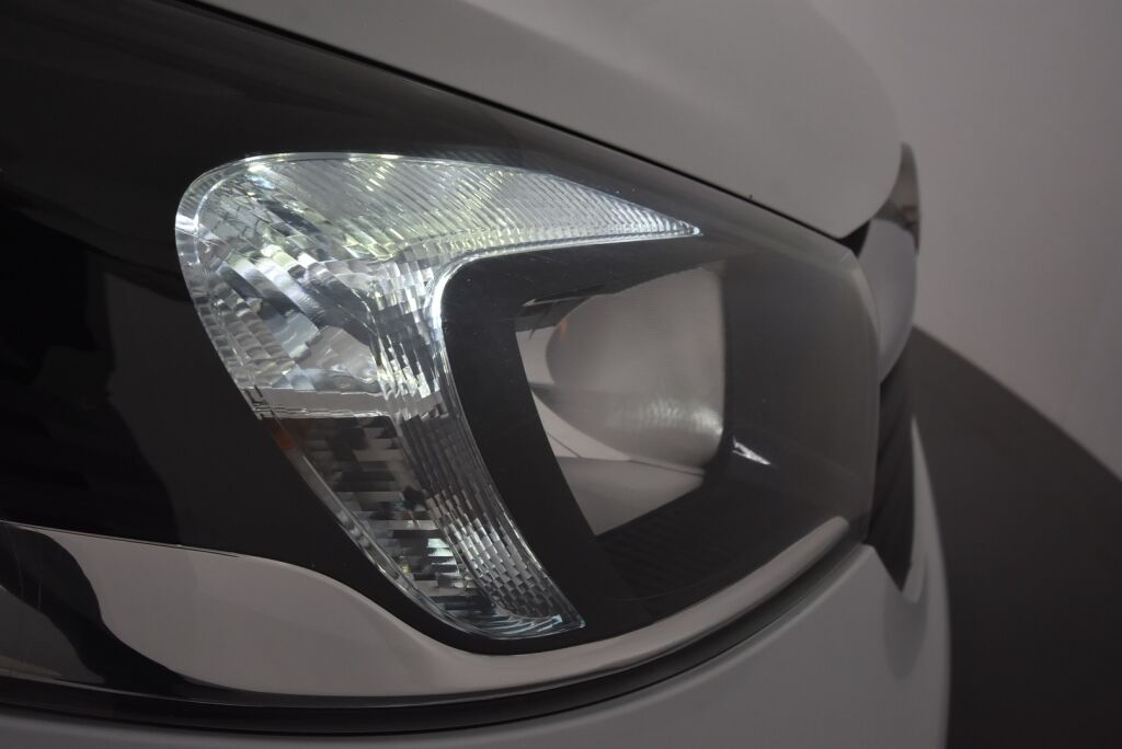 Opel Vivaro 2016 Van Edition L2H1 1,6 CDTI Bi Turbo 88kW MT6 / Alv.Väh kelpoinen / Polttoainetoiminen lisälämmitin / Vetokoukku