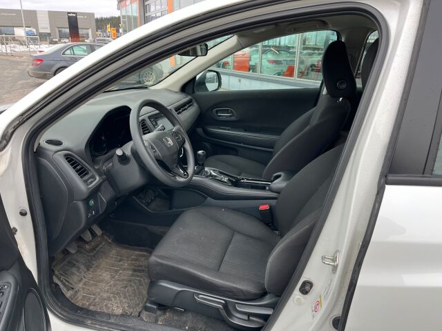 Honda HR-V 2016 1,5 Comfort / Suomiauto / Lohko+sp / Vakkari / Bluetooth / - RAHOITUS TÄHÄN AUTOON VAIN 3.99% - 