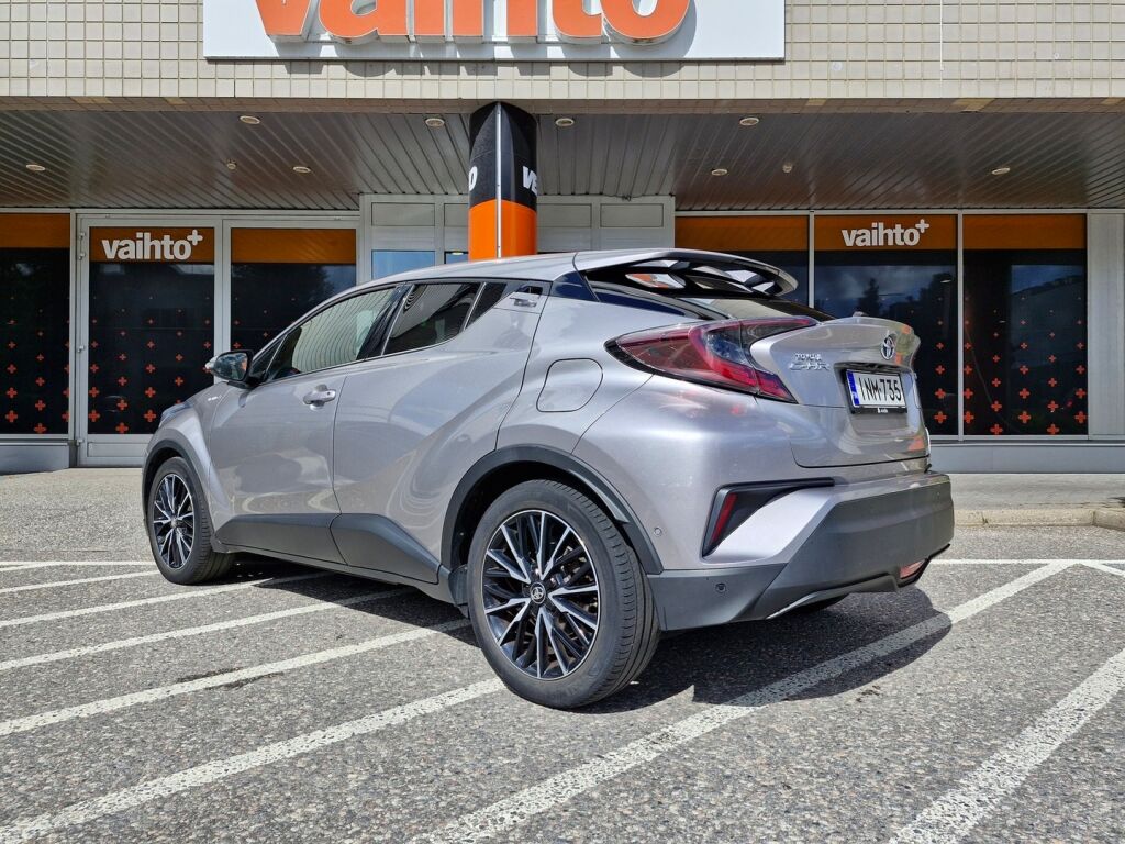Toyota C-HR 2017 1,8 Hybrid Premium / JBL Audio / Kamera / Navi / Ratinlämmitin / Acc / Uudet kesärenkaat / Suomi auto / 2 omistajaa