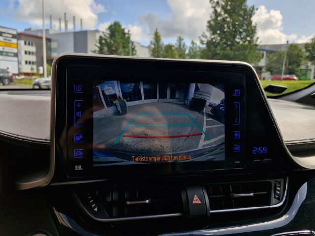 Toyota C-HR 2017 1,8 Hybrid Premium / JBL Audio / Kamera / Navi / Ratinlämmitin / Acc / Uudet kesärenkaat / Suomi auto / 2 omistajaa