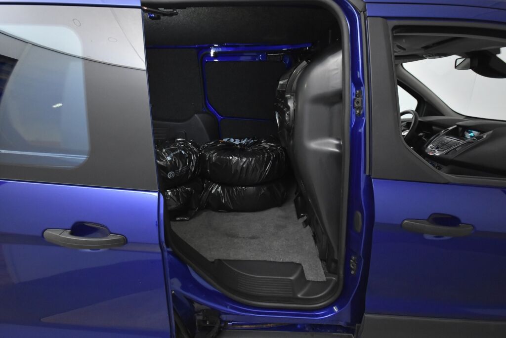Ford Transit Connect 2017 200 1,5 TDCi 75 hv M5 Trend L1 / Polttoainekäyttöinen lämmitin / Läpijuostava / Kahdet renkaat / Huoltokirja