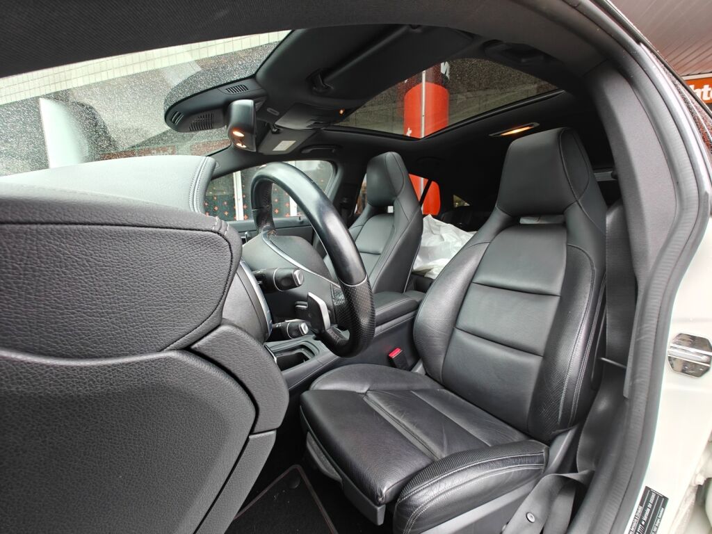 Mercedes-Benz CLA 2017 220 d 4Matic A Shooting Brake Business AMG / Harman Kardon / Panoraama / Muistipaketti / Nahkaverhoilu