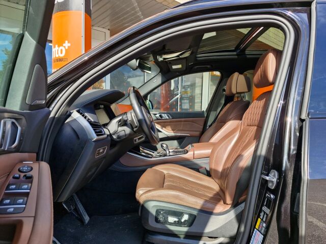 BMW X5 2020 BMW X5 G05 xDrive45e A M Sport / Acc / HUD / Individual / Heat comfort / Koukku / Panoraama / Harman Kardon / 360 kamera