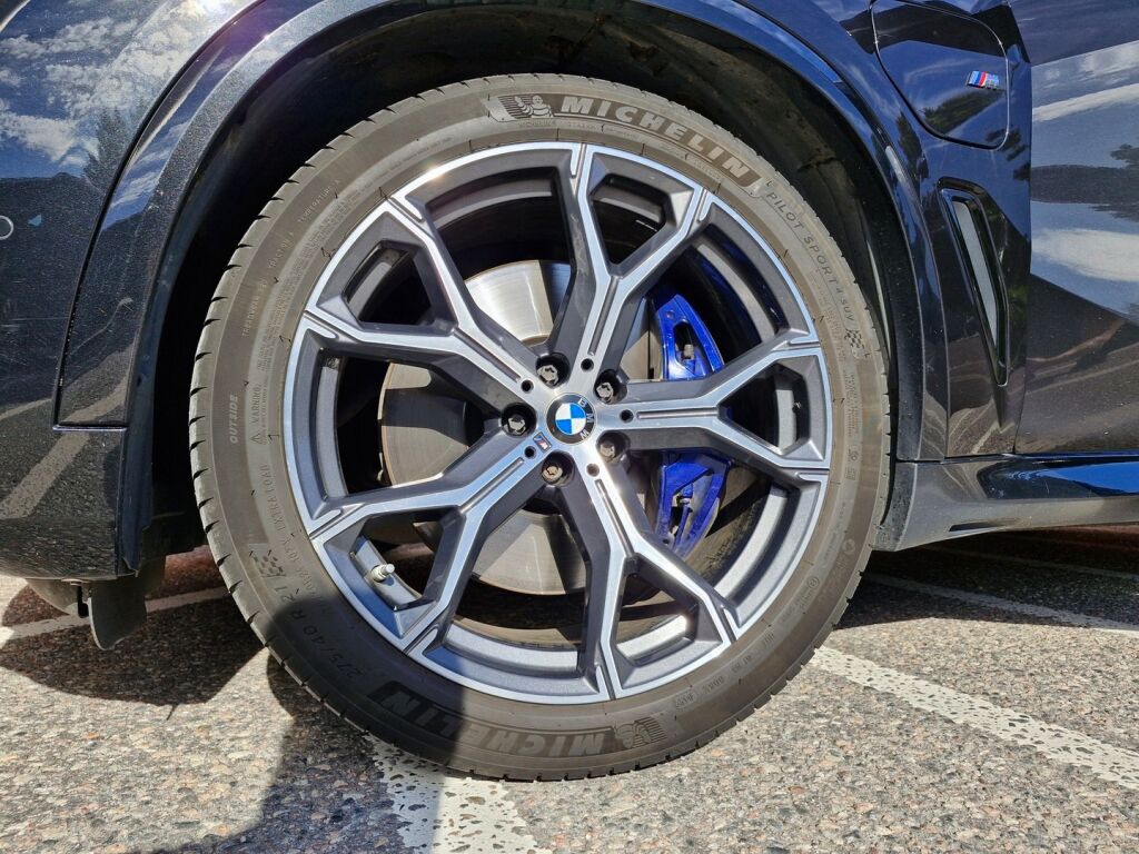 BMW X5 2020 BMW X5 G05 xDrive45e A M Sport / Acc / HUD / Individual / Heat comfort / Koukku / Panoraama / Harman Kardon / 360 kamera