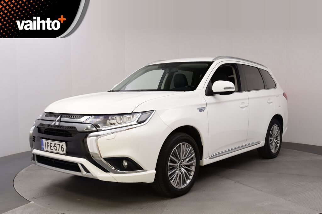 Mitsubishi Outlander PHEV 2019 Business 4WD 5P / P.kamera / Vakkari / Keyless Go /