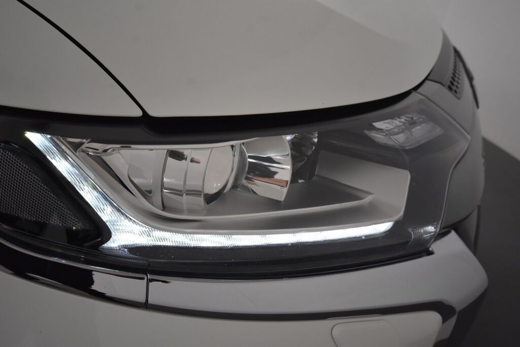 Mitsubishi Outlander PHEV 2019 Business 4WD 5P / P.kamera / Vakkari / Keyless Go /