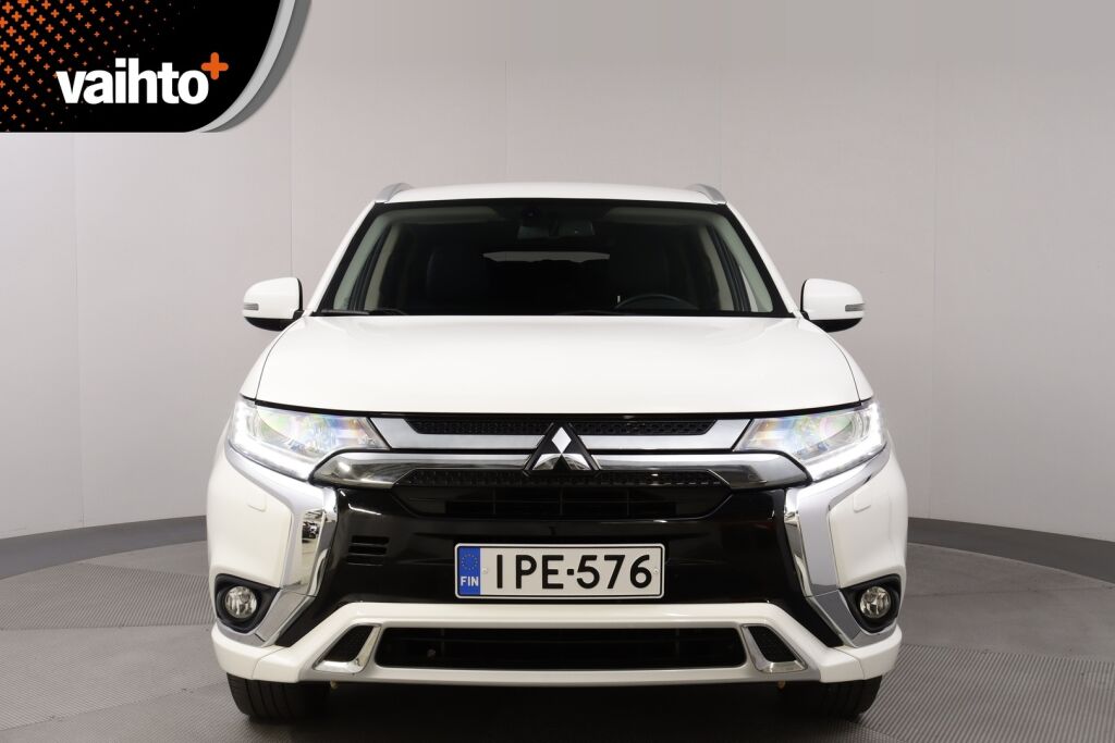 Mitsubishi Outlander PHEV 2019 Business 4WD 5P / P.kamera / Vakkari / Keyless Go /