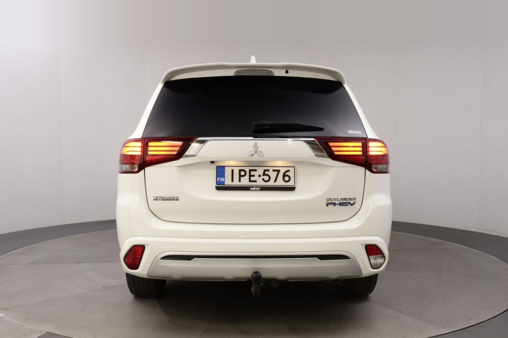 Mitsubishi Outlander PHEV 2019 Business 4WD 5P / P.kamera / Vakkari / Keyless Go /
