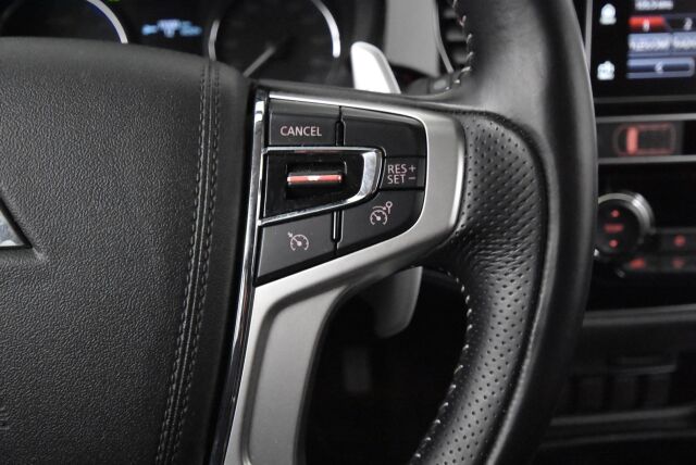 Mitsubishi Outlander PHEV 2019 Business 4WD 5P / P.kamera / Vakkari / Keyless Go /