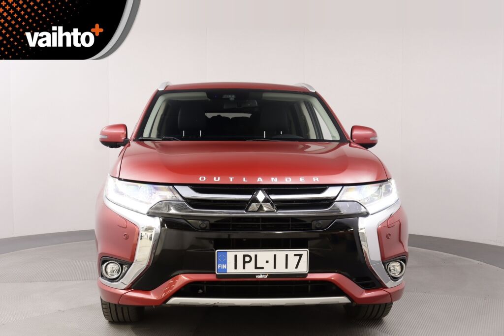 Mitsubishi Outlander PHEV 2016 Intense Business 4WD 5P / Blis / Vetokoukku / Adapt. vakkari / Kattoluukku