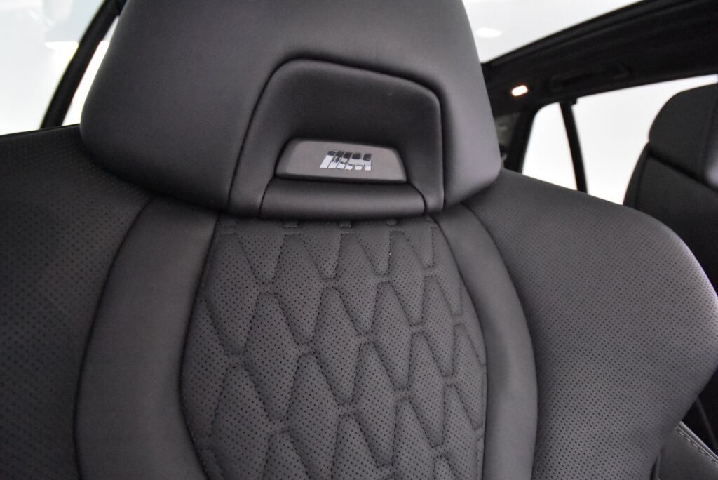 BMW X5 2022 G05 xDrive45e A Charged Edition M Sport / M Penkit / HUD / Laser / Koukku / Suomi-auto / 360 / Acc / Aktiiviohjaus