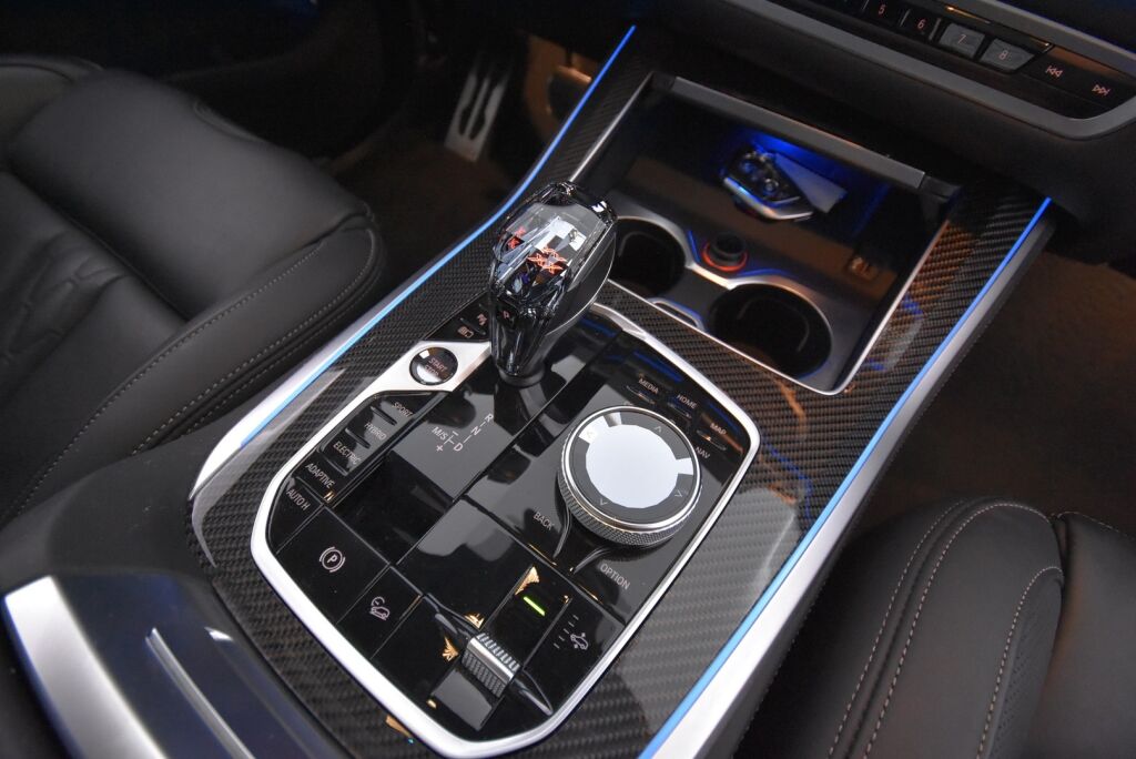 BMW X5 2022 G05 xDrive45e A Charged Edition M Sport / M Penkit / HUD / Laser / Koukku / Suomi-auto / 360 / Acc / Aktiiviohjaus
