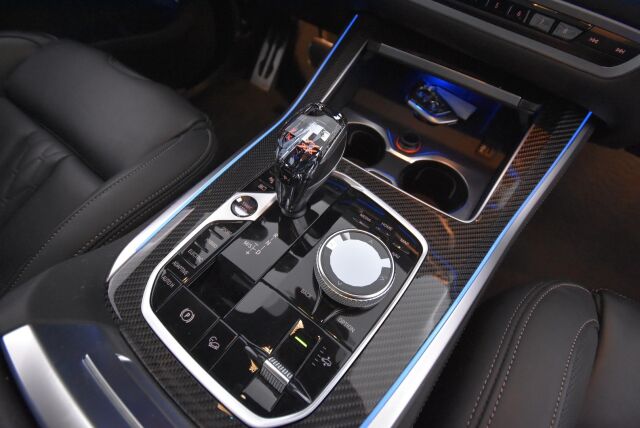 BMW X5 2022 G05 xDrive45e A Charged Edition M Sport / M Penkit / HUD / Laser / Koukku / Suomi-auto / 360 / Acc / Aktiiviohjaus