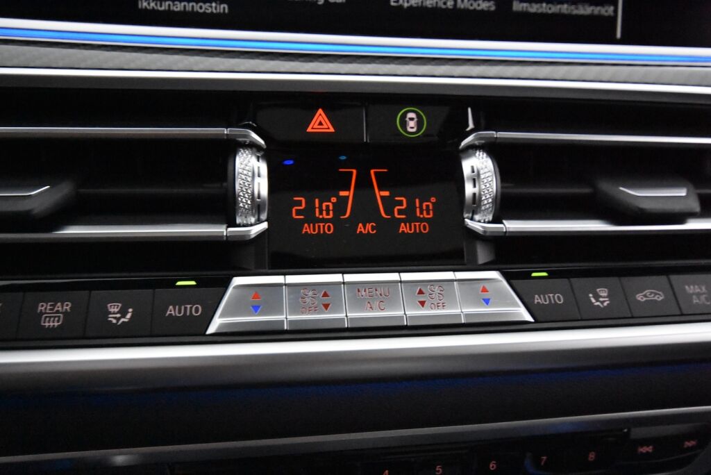 BMW X5 2022 G05 xDrive45e A Charged Edition M Sport / M Penkit / HUD / Laser / Koukku / Suomi-auto / 360 / Acc / Aktiiviohjaus