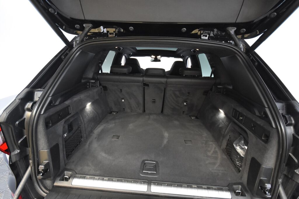 BMW X5 2022 G05 xDrive45e A Charged Edition M Sport / M Penkit / HUD / Laser / Koukku / Suomi-auto / 360 / Acc / Aktiiviohjaus