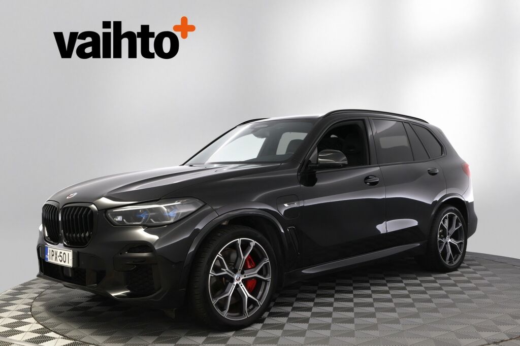 BMW X5 2022 G05 xDrive45e A Charged Edition M Sport / M Penkit / HUD / Laser / Koukku / Suomi-auto / 360 / Acc / Aktiiviohjaus
