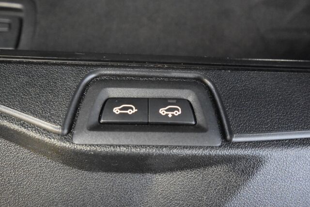 BMW X5 2022 G05 xDrive45e A Charged Edition M Sport / M Penkit / HUD / Laser / Koukku / Suomi-auto / 360 / Acc / Aktiiviohjaus