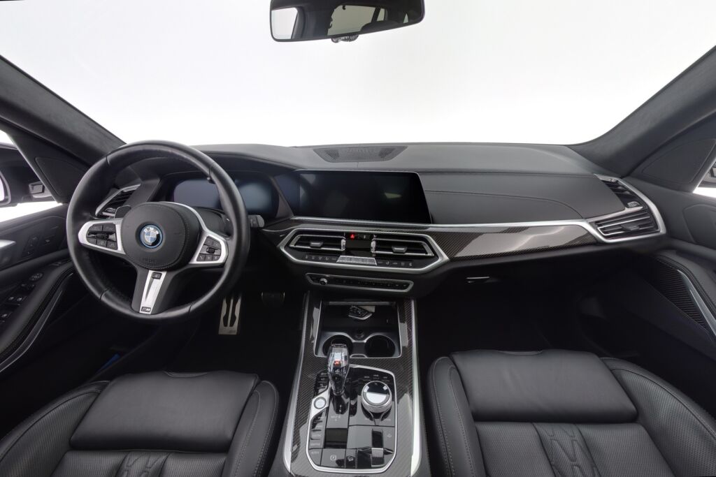 BMW X5 2022 G05 xDrive45e A Charged Edition M Sport / M Penkit / HUD / Laser / Koukku / Suomi-auto / 360 / Acc / Aktiiviohjaus