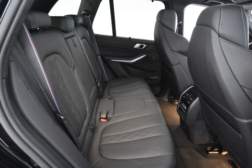 BMW X5 2022 G05 xDrive45e A Charged Edition M Sport / M Penkit / HUD / Laser / Koukku / Suomi-auto / 360 / Acc / Aktiiviohjaus
