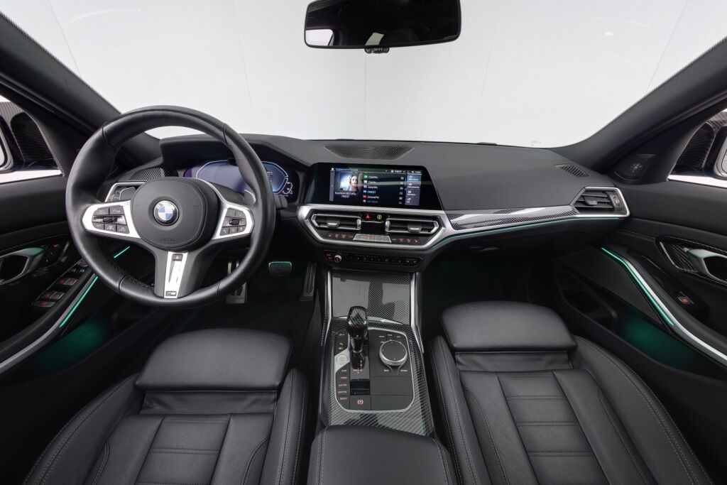 BMW 330 2021 G20 Sedan 330e xDrive A Charged Edition M Sport / Driving Assistant Pro / HUD / Harman&Kardon / Kamera / Kattoluukku