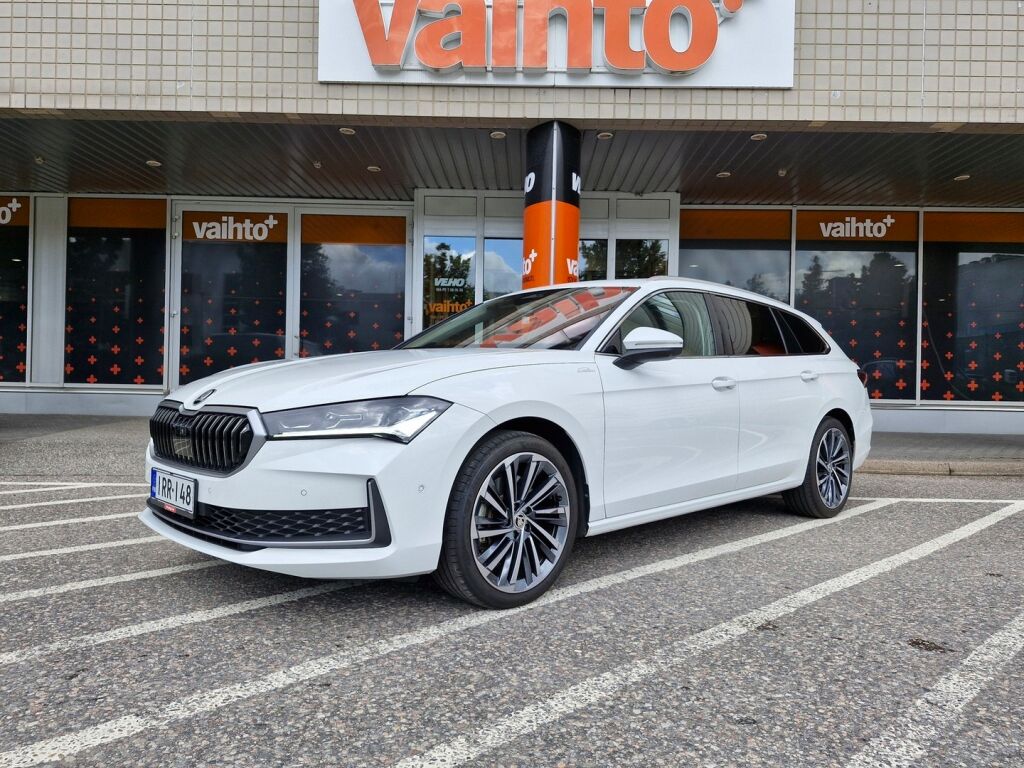 Skoda Superb 2024 Combi 2.0 TDI 193 4x4 L&K DSG Autom. / Canton / Crystal Led / Panoraama / Koukku / HUD / hieronta / 360 kamera  / 1 om