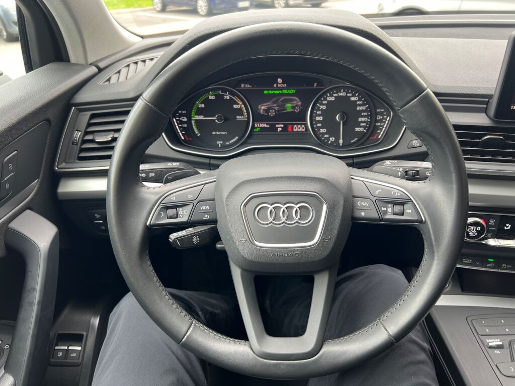 Audi Q5 2020 Launch Edition 55 TFSI e quattro S tronic / S-line / 1-omistaja / Suomiauto / Vetokoukku / Merkkihuollettu