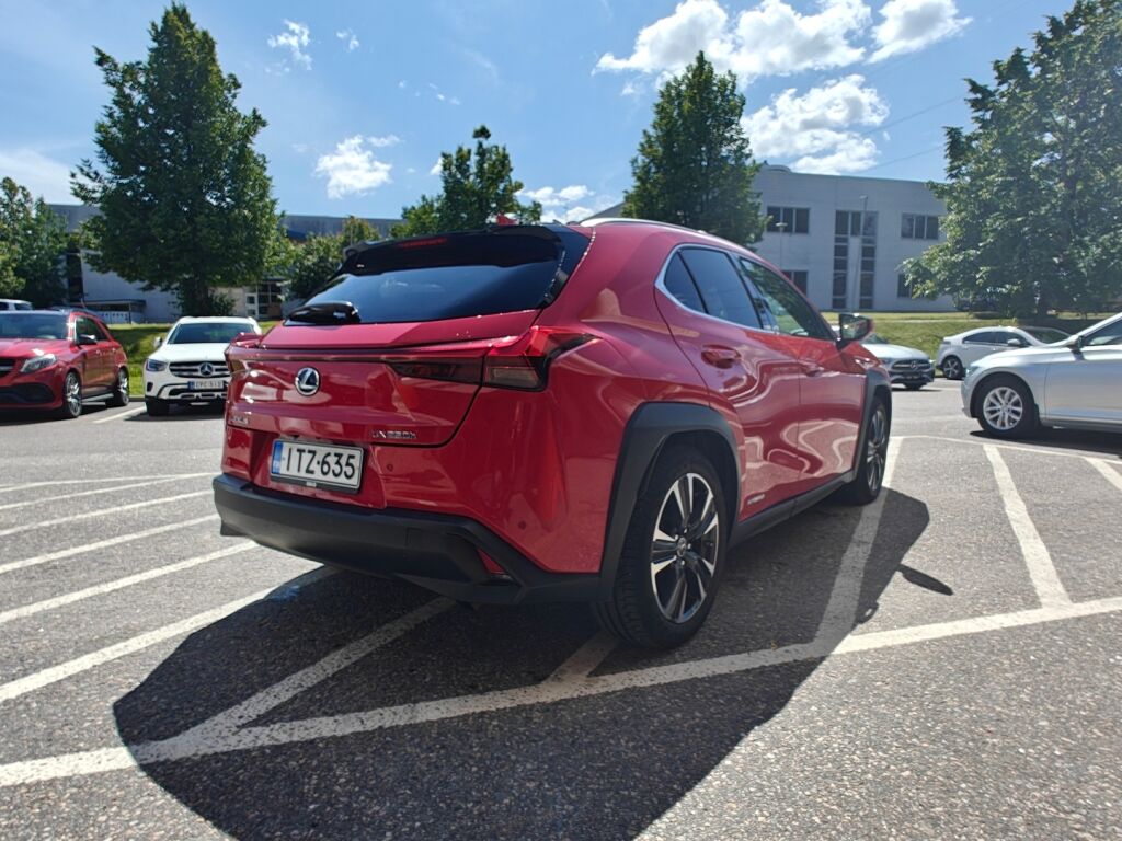 Lexus UX 2020 250h AWD Luxury / Mark Levinson / HUD / 360 Kamerat / Triple Led-ajovalot / Smart entry