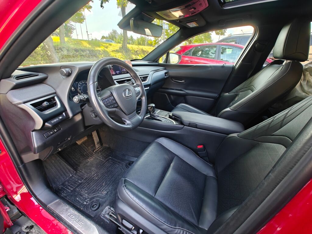 Lexus UX 2020 250h AWD Luxury / Mark Levinson / HUD / 360 Kamerat / Triple Led-ajovalot / Smart entry